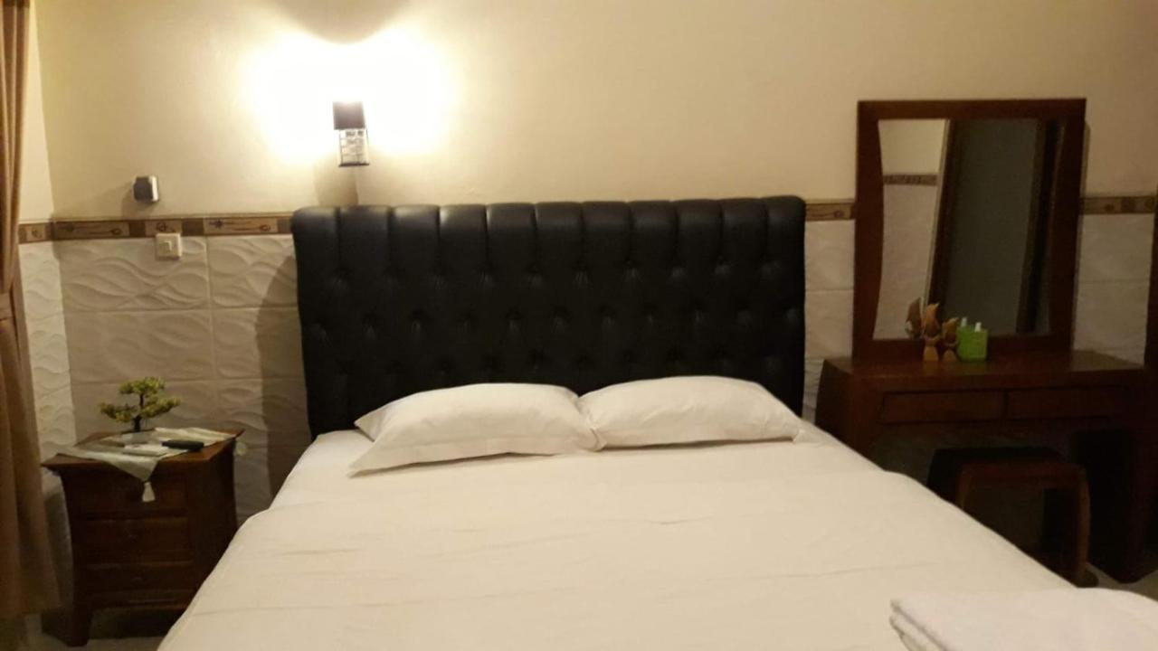 Jepun Inn Padangbai  Buitenkant foto